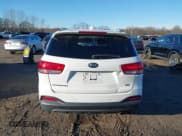 ✅ 2016 Kia Sorento LX • VIN: 5XYPGDA35GG092611 • Lot: 43819763. Wystawiony na IAAI z przebiegiem 143 998 mil. Bezpłatny archiwum sprzedaży aukcyjnych z USA i szczegółowy raport historii pojazdu na DreamBid. Zdjęcie 16.
