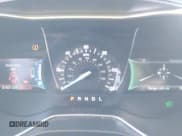 ✅ 2017 Ford Fusion Titanium • VIN: 3FA6P0SU0HR379525 • Lot: 43834410. Wystawiony na IAAI z przebiegiem 87 637 mil. Bezpłatny archiwum sprzedaży aukcyjnych z USA i szczegółowy raport historii pojazdu na DreamBid. Zdjęcie 7.