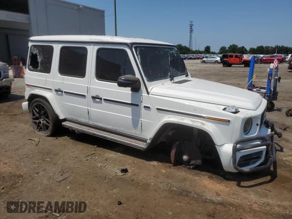 ✅ 2021 Mercedes-Benz G 63 AMG • VIN: W1NYC7HJ7MX398250 • Lot: 61565895. Listed on Copart with 70,099 mi. Free auction sales archive from the USA and detailed vehicle history report at DreamBid. Image 4.