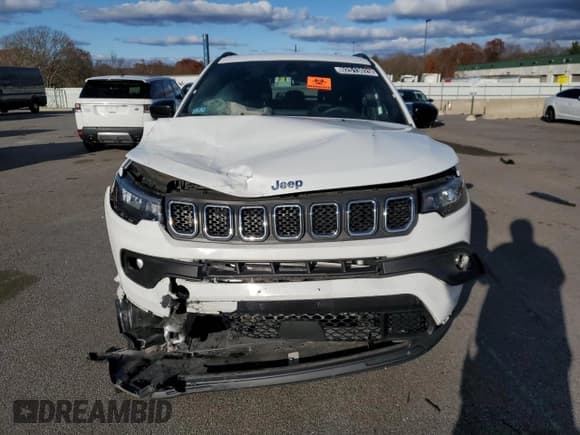 ✅ 2023 Jeep Compass Latitude • VIN: 3C4NJDBNXPT561838 • Лот: 92513025. Опубликован ранее на Copart с пробегом 47 061 миль. Бесплатный доступ к архиву аукционных продаж из США и подробный отчёт об истории автомобиля на DreamBid. Изображение 5.