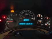 ✅ 2004 Chevrolet Suburban LT • VIN: 1GNFK16Z54J124627 • Лот: 51270935. Опубликован ранее на Copart с пробегом 246 179 миль. Бесплатный доступ к архиву аукционных продаж из США и подробный отчёт об истории автомобиля на DreamBid. Изображение 9.