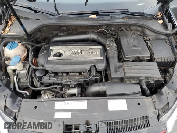 ✅ 2012 Volkswagen Golf GTI PZEV • VIN: WVWHD7AJ6CW331660 • Lot: 92316435. Listed on Copart with 218,122 mi. Free auction sales archive from the USA and detailed vehicle history report at DreamBid. Image 11.