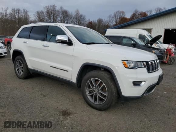 ✅ 2017 Jeep Grand Cherokee Limited • VIN: 1C4RJFBG1HC840901 • Lot: 92295805. Listed on Copart with 152,743 mi. Free auction sales archive from the USA and detailed vehicle history report at DreamBid. Image 4.