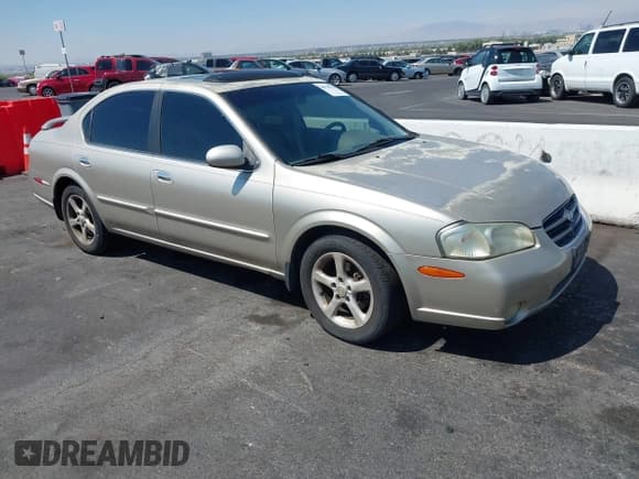 ✅ 2000 Nissan Maxima GXE • VIN: JN1CA31D7YT558776 • Lot: 42939718. Wystawiony na IAAI z przebiegiem 262 228 mil. Bezpłatny archiwum sprzedaży aukcyjnych z USA i szczegółowy raport historii pojazdu na DreamBid. Zdjęcie 1.