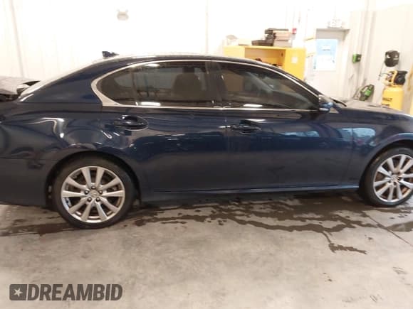 ✅ 2015 Lexus GS 350 • VIN: JTHCE1BL4FA000693 • Lot: 43778327. Listed on IAAI with 169,906 mi. Free auction sales archive from the USA and detailed vehicle history report at DreamBid. Image 13.
