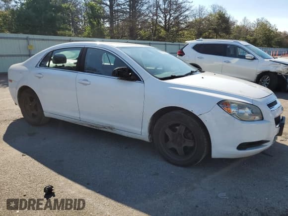 ✅ 2011 Chevrolet Malibu 1LS • VIN: 1G1ZB5E19BF247493 • Lot: 69725884. Listed on Copart with 155,574 mi. Free auction sales archive from the USA and detailed vehicle history report at DreamBid. Image 4.