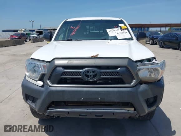 ✅ 2014 Toyota Tacoma • VIN: 5TFMU4FN9EX025557 • Lot: 42778329. Wystawiony na IAAI z przebiegiem 214 363 mil. Bezpłatny archiwum sprzedaży aukcyjnych z USA i szczegółowy raport historii pojazdu na DreamBid. Zdjęcie 6.