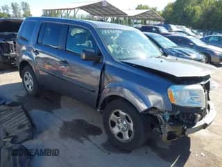 2015 Honda Pilot LX with VIN 5FNYF4H29FB039355, listed as a IAAI auction lot 43392560 with 128,890 mi miles and . Bid and sale history available at DreamBid. Image 1.