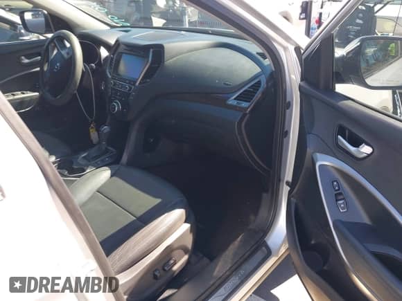 2017 Hyundai Santa Fe Ultimate with VIN 5XYZW4LAXHG412627, listed as a IAAI auction lot 43464775 with 86,112 mi miles and . Bid and sale history available at DreamBid. Image 5.