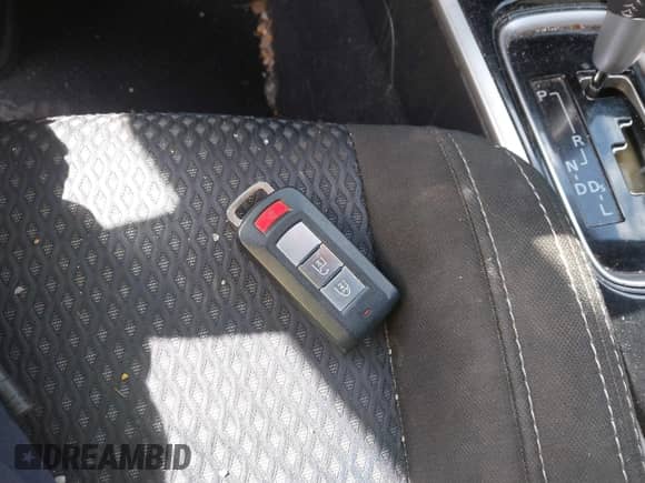 2018 Mitsubishi Outlander ES с VIN JA4AZ3A36JZ049294, выставлен на аукционе IAAI как лот 41893220 с пробегом 56 241 миль миль и . История ставок и продаж доступна на DreamBid. Изображение 11.