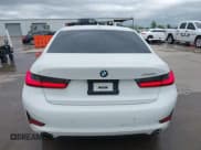 ✅ 2021 BMW 3 Series 330i • VIN: 3MW5R1J06M8B90668 • Lot: 41942076. Listed on IAAI with 68,073 mi. Free auction sales archive from the USA and detailed vehicle history report at DreamBid. Image 17.