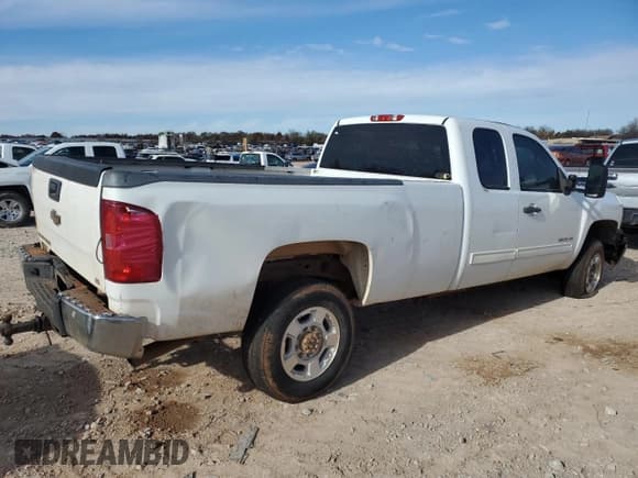 ✅ 2013 Chevrolet Silverado 2500HD LT • VIN: 1GC2CXCG5DZ243953 • Lot: 84296934. Wystawiony na Copart z przebiegiem Nie podano. Bezpłatny archiwum sprzedaży aukcyjnych z USA i szczegółowy raport historii pojazdu na DreamBid. Zdjęcie 3.