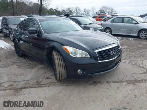 ✅ 2011 Infiniti M • VIN: JN1AY1AR7BM570401 • Lot: 41400846. Listed on IAAI with 89,827 mi. Free auction sales archive from the USA and detailed vehicle history report at DreamBid. Image 1.