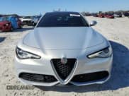 ✅ 2021 Alfa Romeo Giulia Ti Sport • VIN: ZARFAMBN1M7649879 • Lot: 46596065. Wystawiony na Copart z przebiegiem 13 808 mil. Bezpłatny archiwum sprzedaży aukcyjnych z USA i szczegółowy raport historii pojazdu na DreamBid. Zdjęcie 5.