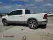 2019 Ram 1500 Laramie с VIN 1C6SRFJT4KN568940, выставлен на аукционе Copart как лот 80893485 с пробегом 87 528 миль миль и Списание • Salvage title. История ставок и продаж доступна на DreamBid. Изображение 2.