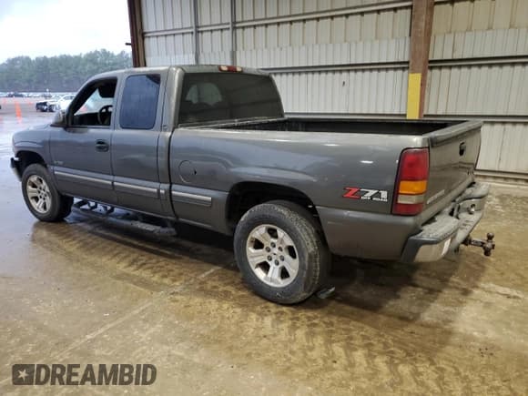 ✅ 2001 Chevrolet Silverado 1500 • VIN: 2GCEK19V911405929 • Лот: 47018305. Опубликован ранее на Copart с пробегом 332 477 миль. Бесплатный доступ к архиву аукционных продаж из США и подробный отчёт об истории автомобиля на DreamBid. Изображение 2.