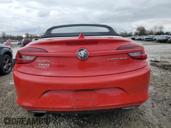 ✅ 2018 Buick Cascada Sport Touring • VIN: W04WJ3N54JG056149 • Lot: 81564964. Wystawiony na Copart z przebiegiem 46 105 mil. Bezpłatny archiwum sprzedaży aukcyjnych z USA i szczegółowy raport historii pojazdu na DreamBid. Zdjęcie 6.