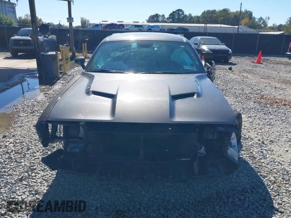 ✅ 2023 Dodge Challenger SXT • VIN: 2C3CDZAG5PH562987 • Lot: 43623143. Wystawiony na IAAI z przebiegiem 55 571 mil. Bezpłatny archiwum sprzedaży aukcyjnych z USA i szczegółowy raport historii pojazdu na DreamBid. Zdjęcie 12.