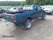 ✅ 1998 Toyota Tacoma • VIN: 4TAWN72N0WZ176205 • Lot: 42912266. Listed on IAAI with 184,222 mi. Free auction sales archive from the USA and detailed vehicle history report at DreamBid. Image 4.