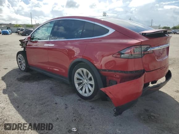 ✅ 2020 Tesla Model X Long Range • VIN: 5YJXCDE28LF303461 • Lot: 81526835. Wystawiony na Copart z przebiegiem Nie podano. Bezpłatny archiwum sprzedaży aukcyjnych z USA i szczegółowy raport historii pojazdu na DreamBid. Zdjęcie 2.