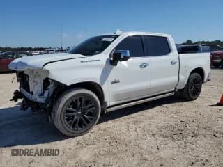 ✅ 2020 Chevrolet Silverado 1500 LTZ • VIN: 1GCPWEED0LZ363243 • Lot: 70749714. Wystawiony na Copart z przebiegiem 50 856 mil. Bezpłatny archiwum sprzedaży aukcyjnych z USA i szczegółowy raport historii pojazdu na DreamBid. Zdjęcie 1.