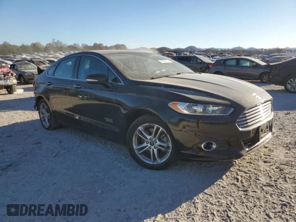 ✅ 2015 Ford Fusion Titanium • VIN: 3FA6P0SU7FR206274 • Lot: 92824945. Listed on Copart with 118,819 mi. Free auction sales archive from the USA and detailed vehicle history report at DreamBid. Image 4.