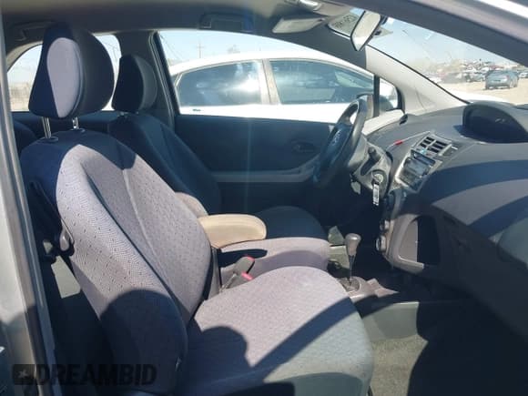 ✅ 2010 Toyota Yaris • VIN: JTDJT4K35A5287849 • Lot: 42561895. Listed on IAAI with 151,256 mi. Free auction sales archive from the USA and detailed vehicle history report at DreamBid. Image 5.