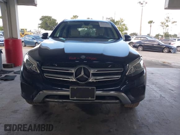 ✅ 2019 Mercedes-Benz GLC 300 • VIN: WDC0G4KB1KV176573 • Lot: 43534398. Wystawiony na IAAI z przebiegiem 95 395 mil. Bezpłatny archiwum sprzedaży aukcyjnych z USA i szczegółowy raport historii pojazdu na DreamBid. Zdjęcie 12.