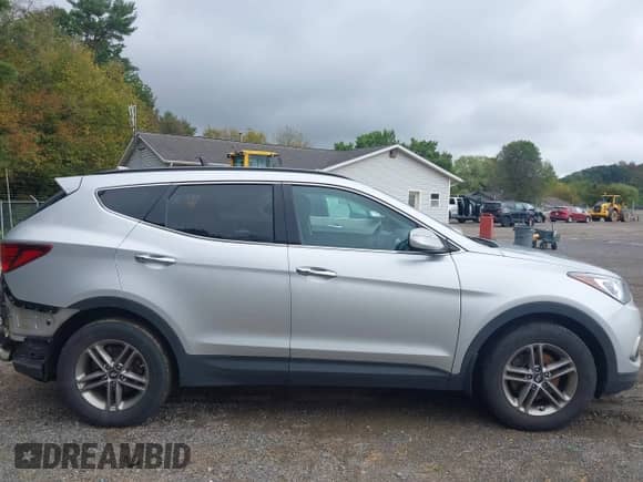 2017 Hyundai Santa Fe 2.4L с VIN 5XYZUDLB8HG497191, выставлен на аукционе IAAI как лот 43294144 с пробегом 110 702 миль миль и . История ставок и продаж доступна на DreamBid. Изображение 14.