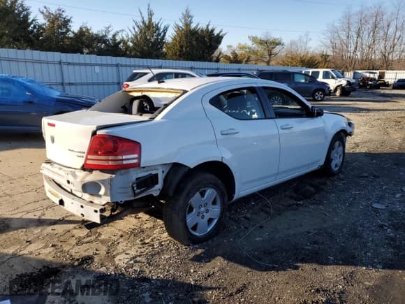 ✅ 2010 Dodge Avenger SXT • VIN: 1B3CC4FB0AN131570 • Лот: 84684444. Опубликован ранее на Copart с пробегом 132 553 миль. Бесплатный доступ к архиву аукционных продаж из США и подробный отчёт об истории автомобиля на DreamBid. Изображение 3.