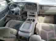 2004 Chevrolet Silverado 1500 Z71 с VIN 2GCEK19TX41120336, выставлен на аукционе Copart как лот 68263844 с пробегом 182 262 миль миль и Списание • Salvage title. История ставок и продаж доступна на DreamBid. Изображение 8.