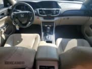 ✅ 2015 Honda Accord EX-L • VIN: 1HGCR6F55FA013629 • Lot: 82105815. Wystawiony na Copart z przebiegiem 121 114 mil. Bezpłatny archiwum sprzedaży aukcyjnych z USA i szczegółowy raport historii pojazdu na DreamBid. Zdjęcie 8.