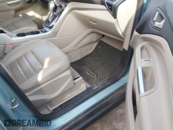 ✅ 2013 Ford C-Max SEL • VIN: 1FADP5BU3DL517779 • Лот: 43883771. Опубликован ранее на IAAI с пробегом 164 335 миль. Бесплатный доступ к архиву аукционных продаж из США и подробный отчёт об истории автомобиля на DreamBid. Изображение 5.