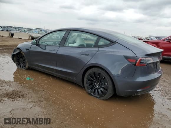 ✅ 2023 Tesla Model 3 Long Range • VIN: 5YJ3E1EB6PF678567 • Lot: 85748985. Wystawiony na Copart z przebiegiem 18 857 mil. Bezpłatny archiwum sprzedaży aukcyjnych z USA i szczegółowy raport historii pojazdu na DreamBid. Zdjęcie 2.