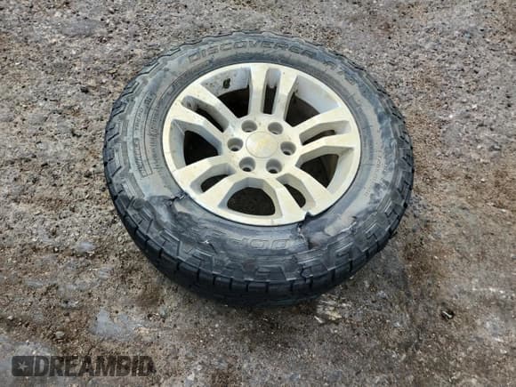 ✅ 2019 Chevrolet Silverado 1500 LT • VIN: 2GCVKPEC5K1133128 • Lot: 85534845. Listed on Copart with 96,698 mi. Free auction sales archive from the USA and detailed vehicle history report at DreamBid. Image 12.