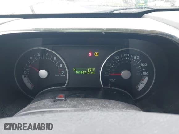 ✅ 2010 Ford Explorer XLT • VIN: 1FMEU7D87AUA69194 • Lot: 42521246. Wystawiony na IAAI z przebiegiem 161 667 mil. Bezpłatny archiwum sprzedaży aukcyjnych z USA i szczegółowy raport historii pojazdu na DreamBid. Zdjęcie 7.