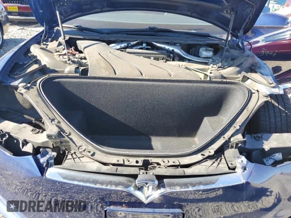 ✅ 2017 Tesla Model S 60 • VIN: 5YJSA1E1XHF184437 • Lot: 91235435. Listed on Copart with 127,141 mi. Free auction sales archive from the USA and detailed vehicle history report at DreamBid. Image 11.