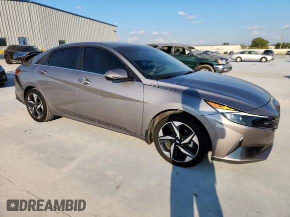 ✅ 2022 Hyundai Elantra SEL • VIN: KMHLN4AG2NU254807 • Lot: 82266175. Listed on Copart with 51,197 mi. Free auction sales archive from the USA and detailed vehicle history report at DreamBid. Image 4.