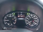 ✅ 2018 Nissan Altima SV • VIN: 1N4AL3AP0JC475596 • Lot: 43452565. Wystawiony na IAAI z przebiegiem 131 453 mil. Bezpłatny archiwum sprzedaży aukcyjnych z USA i szczegółowy raport historii pojazdu na DreamBid. Zdjęcie 7.