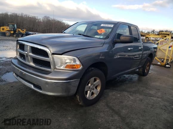 ✅ 2009 Dodge 1500 SLT • VIN: 1D3HV18P49S797471 • Lot: 43630315. Wystawiony na Copart z przebiegiem 142 931 mil. Bezpłatny archiwum sprzedaży aukcyjnych z USA i szczegółowy raport historii pojazdu na DreamBid. Zdjęcie 1.