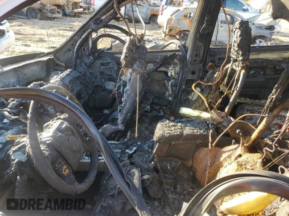 2009 Mercury Mariner с VIN 4M2CU81G09KJ14863, выставлен на аукционе Copart как лот 88419595 с пробегом Не указан миль и Списание • Salvage title. История ставок и продаж доступна на DreamBid. Изображение 7.