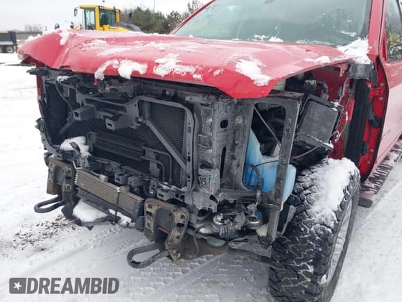✅ 2017 Chevrolet Silverado 2500HD LT • VIN: 1GC1KVEG1HF104295 • Lot: 41276100. Listed on IAAI with 65,635 mi. Free auction sales archive from the USA and detailed vehicle history report at DreamBid. Image 6.