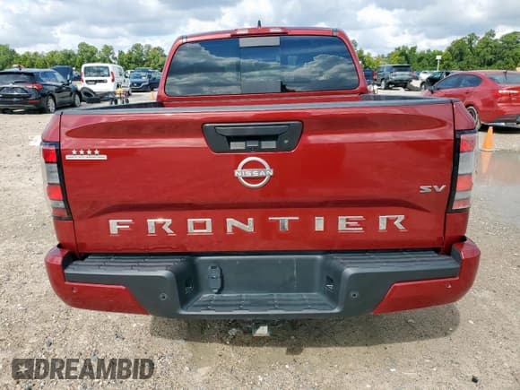 ✅ 2024 Nissan Frontier SV • VIN: 1N6ED1EJ3RN610053 • Lot: 84016695. Wystawiony na Copart z przebiegiem 23 601 mil. Bezpłatny archiwum sprzedaży aukcyjnych z USA i szczegółowy raport historii pojazdu na DreamBid. Zdjęcie 6.