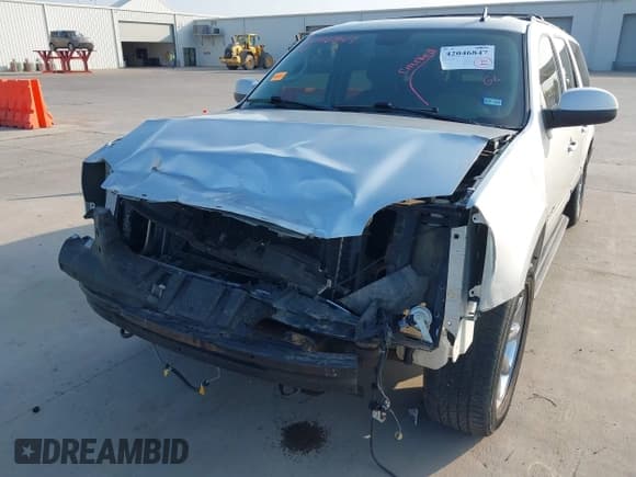 ✅ 2014 GMC Yukon XL SLT • VIN: 1GKS1KE09ER230704 • Лот: 42046847. Опубликован ранее на IAAI с пробегом 85 381 миль. Бесплатный доступ к архиву аукционных продаж из США и подробный отчёт об истории автомобиля на DreamBid. Изображение 6.