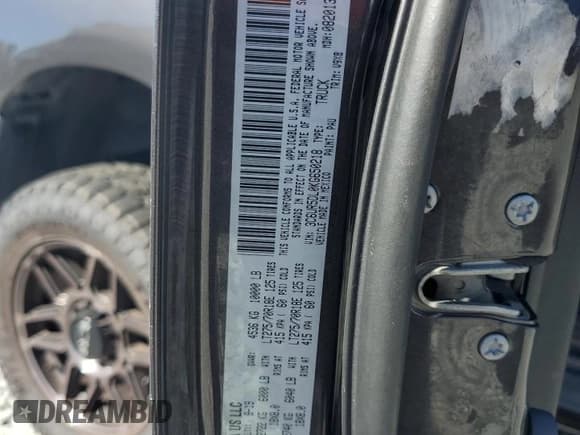 ✅ 2019 Ram 2500 Big Horn • VIN: 3C6UR5DL0KG650218 • Lot: 91394585. Wystawiony na Copart z przebiegiem 197 781 mil. Bezpłatny archiwum sprzedaży aukcyjnych z USA i szczegółowy raport historii pojazdu na DreamBid. Zdjęcie 13.