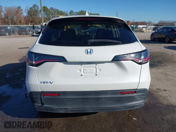 ✅ 2023 Honda HR-V LX • VIN: 3CZRZ2H37PM723692 • Лот: 43683328. Опубликован ранее на IAAI с пробегом 66 034 миль. Бесплатный доступ к архиву аукционных продаж из США и подробный отчёт об истории автомобиля на DreamBid. Изображение 17.