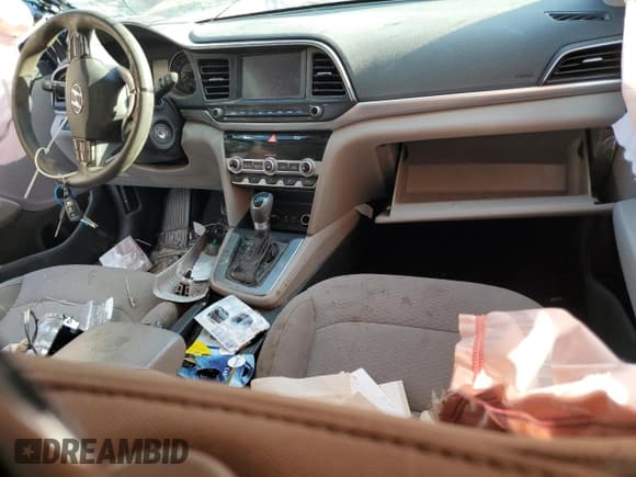 ✅ 2020 Hyundai Elantra SEL • VIN: 5NPD84LF1LH537081 • Lot: 85357525. Listed on Copart with Not provided. Free auction sales archive from the USA and detailed vehicle history report at DreamBid. Image 8.