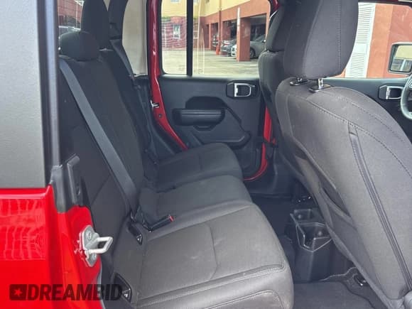 ✅ 2023 Jeep Gladiator Willys • VIN: 1C6HJTAG0PL560856 • Lot: 69775975. Listed on Copart with 29,153 mi. Free auction sales archive from the USA and detailed vehicle history report at DreamBid. Image 6.