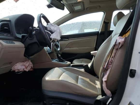 2018 Hyundai Elantra Limited с VIN 5NPD84LFXJH289460, выставлен на аукционе Copart как лот 71981945 с пробегом 84 443 миль миль и Списание • Salvage title. История ставок и продаж доступна на DreamBid. Изображение 7.