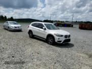 ✅ 2019 BMW X1 sDrive28i • VIN: WBXHU7C51K5L11243 • Lot: 61818985. Wystawiony na Copart z przebiegiem 64 734 mil. Bezpłatny archiwum sprzedaży aukcyjnych z USA i szczegółowy raport historii pojazdu na DreamBid. Zdjęcie 14.